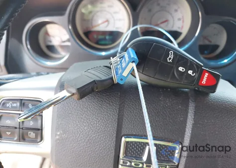 2012 Dodge Challenger R/T из США, поврежденный, VIN 2C3CDYBT9CH153598